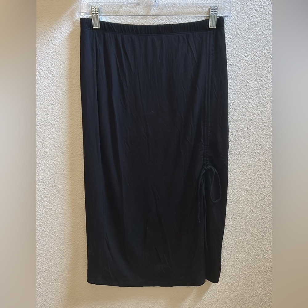 NWOT Velvet Torch Black Midi Skirt with Slit Size L - Picture 2 of 5